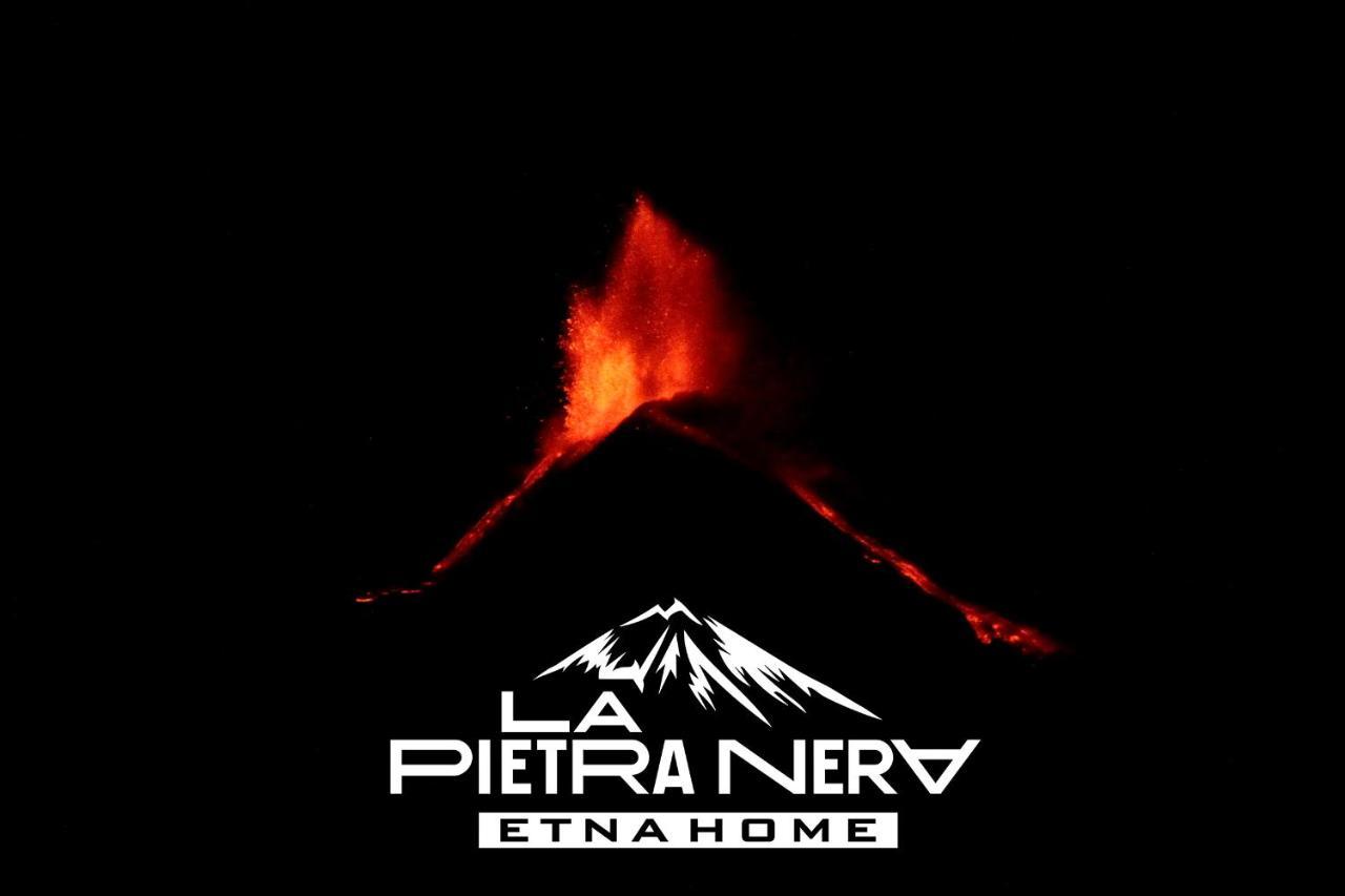 La Pietra Nera - Etna Home Catania Bagian luar foto